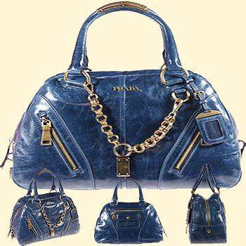 prada handbags 2009.